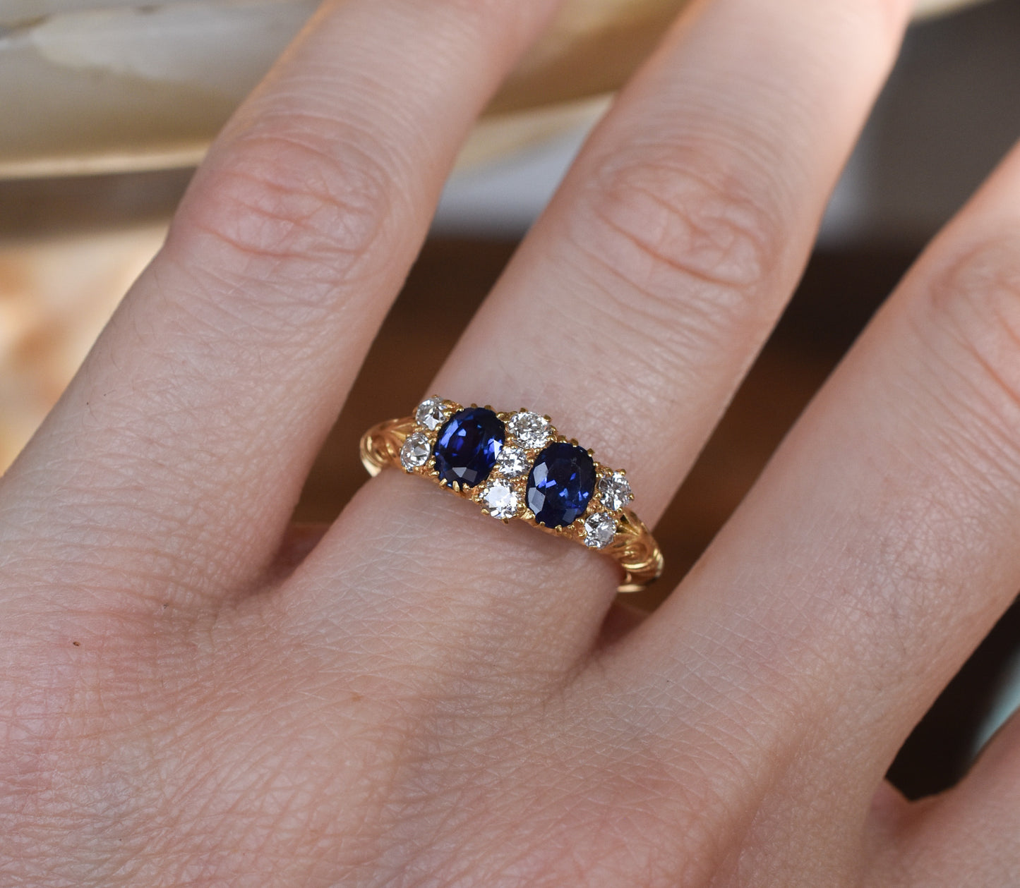 Vintage 1.10ct Sapphire and Diamond Ring in 18K Yellow Gold