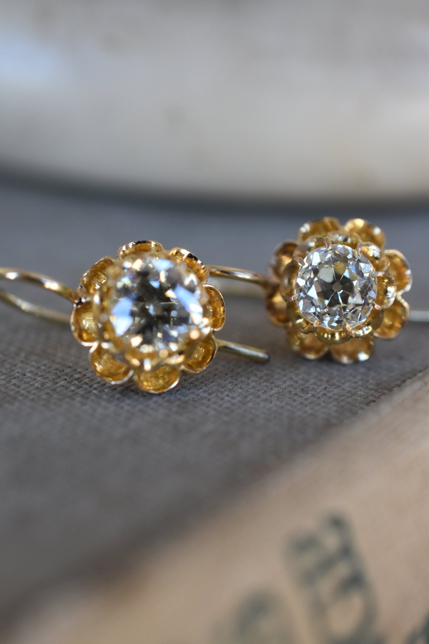 1.00ct Antique 18ct Gold Buttercup Solitaire Diamond Earrings - Victorian Diamond Earrings