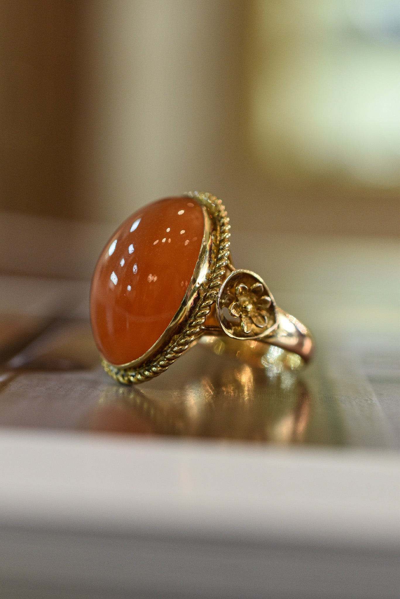 Vintage Italian 18K Gold Carnelian Ring with Floral Details