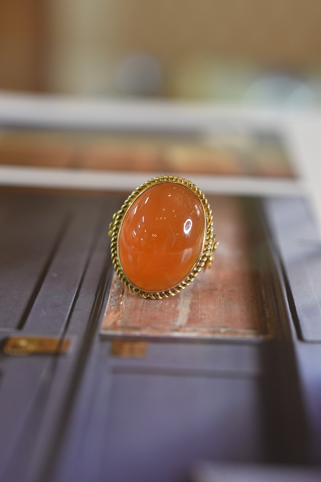 Vintage Italian 18K Gold Carnelian Ring with Floral Details