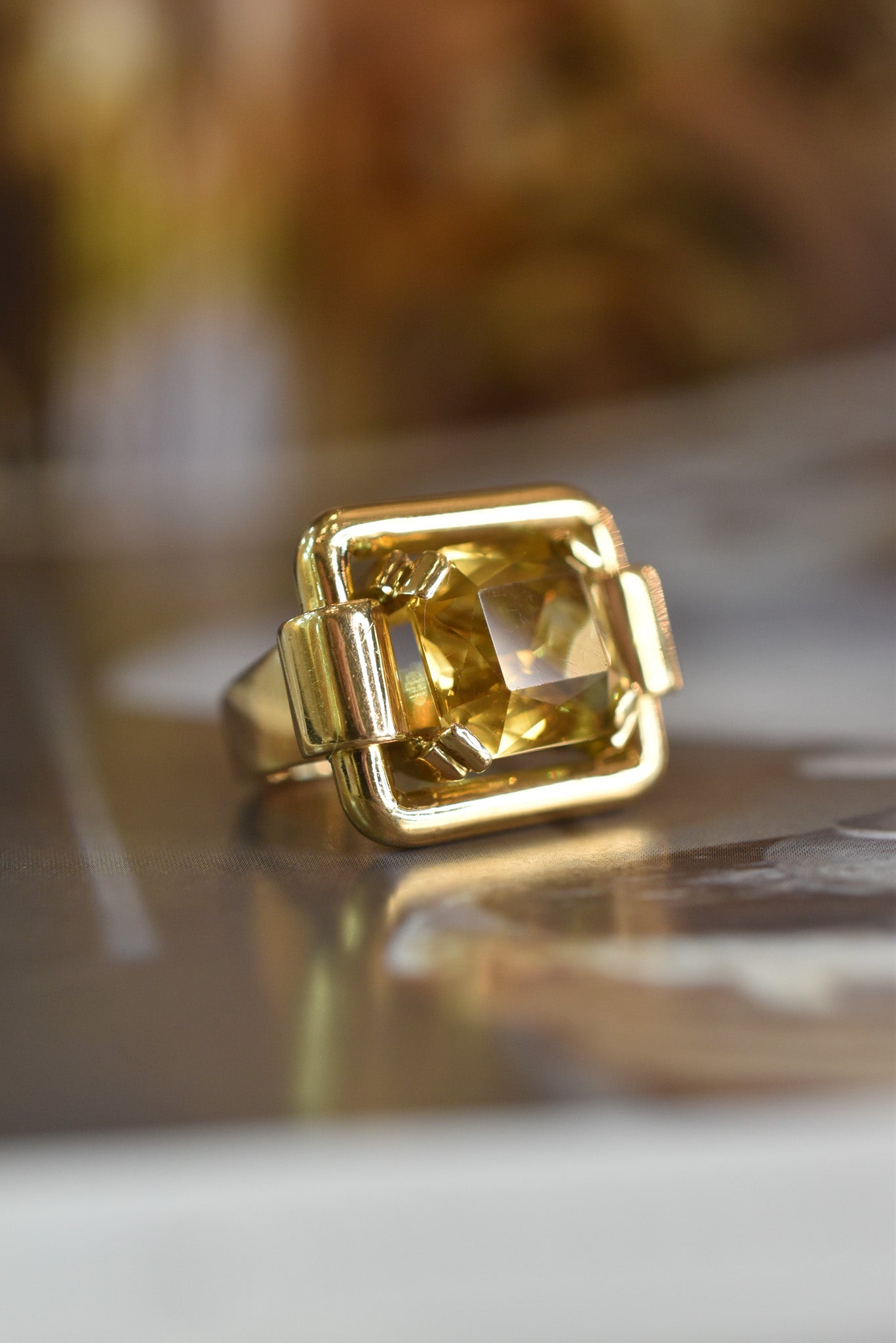 1940s French Retro Citrine Tank Ring in 18k Yellow Gold