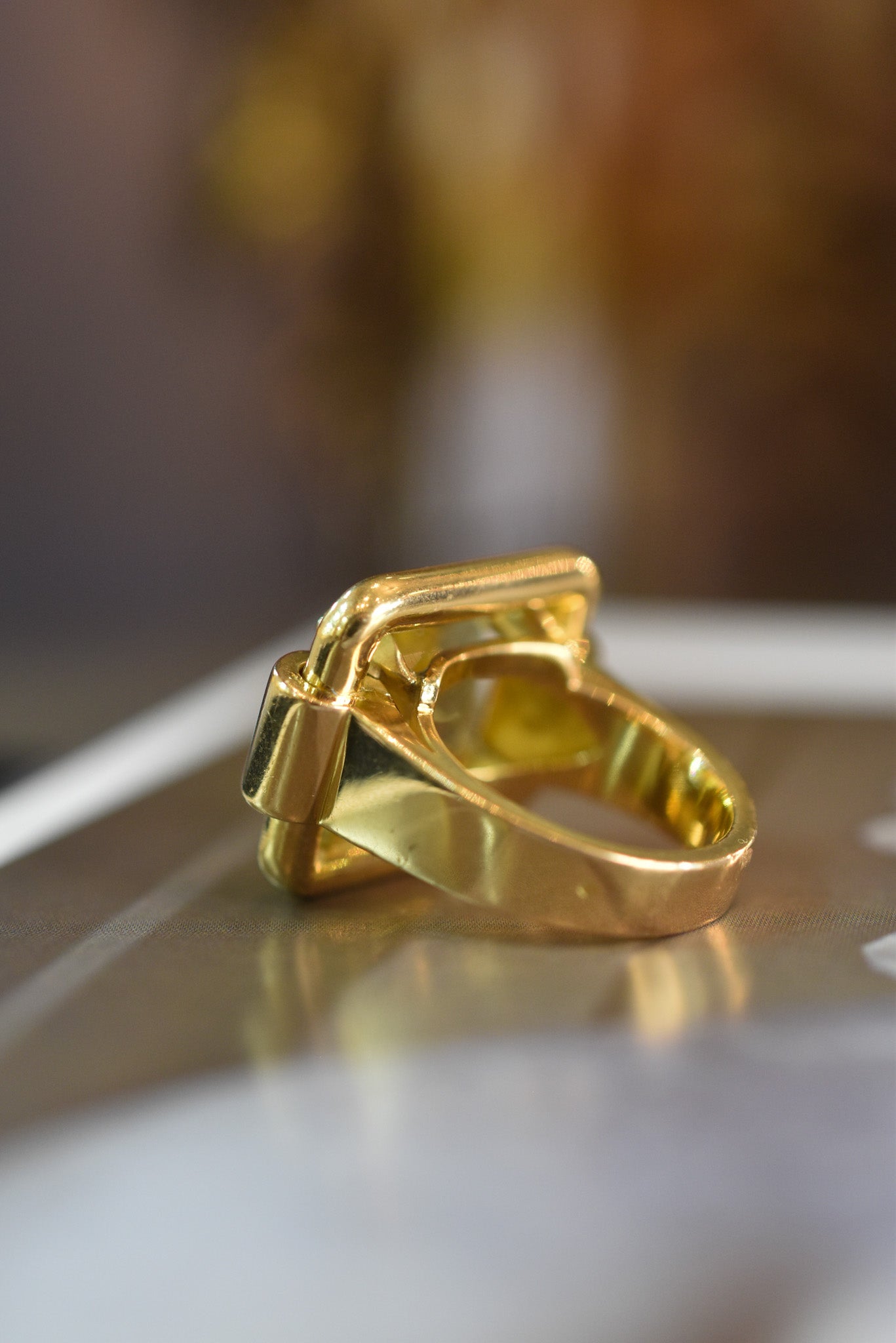 1940s French Retro Citrine Tank Ring in 18k Yellow Gold