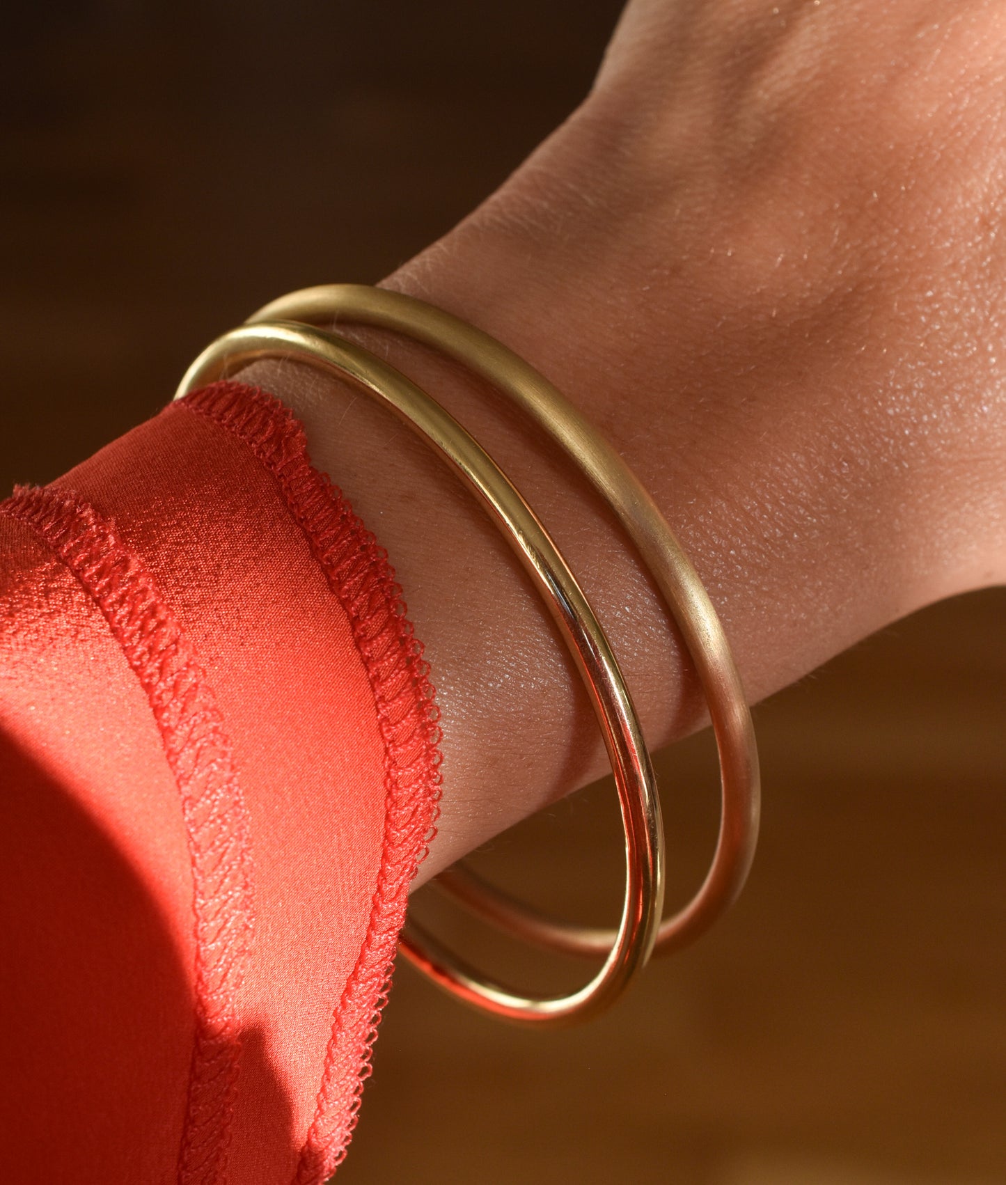 Classic Handmade Solid 18K Yellow Gold Bangle (16 grams)