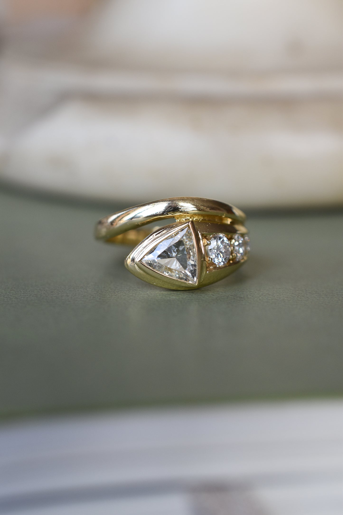 1.10ct Vintage Diamond Snake Ring in 18k Yellow Gold