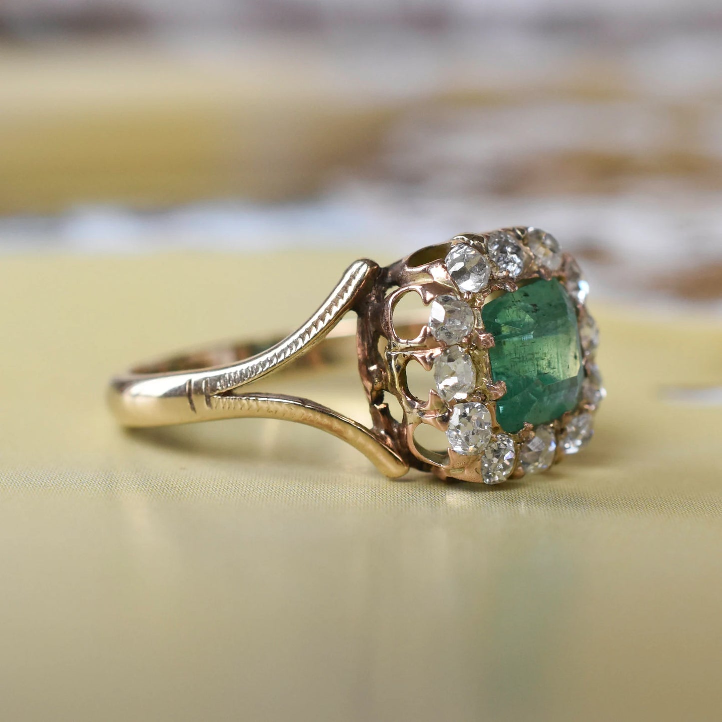 Vintage Emerald and Diamond Cluster Engagement Ring in 18ct 18k Yellow Gold