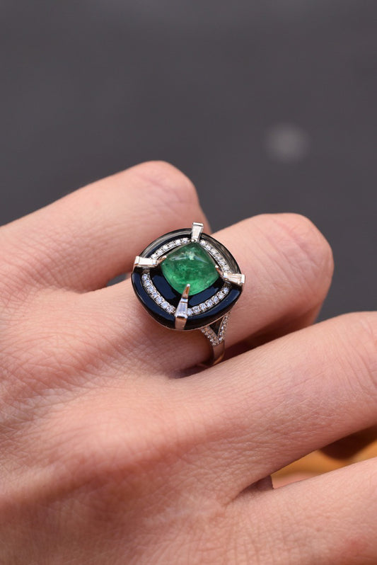 Vintage 2.50ct Emerald, Onyx and Diamond Ring in 18k White Gold