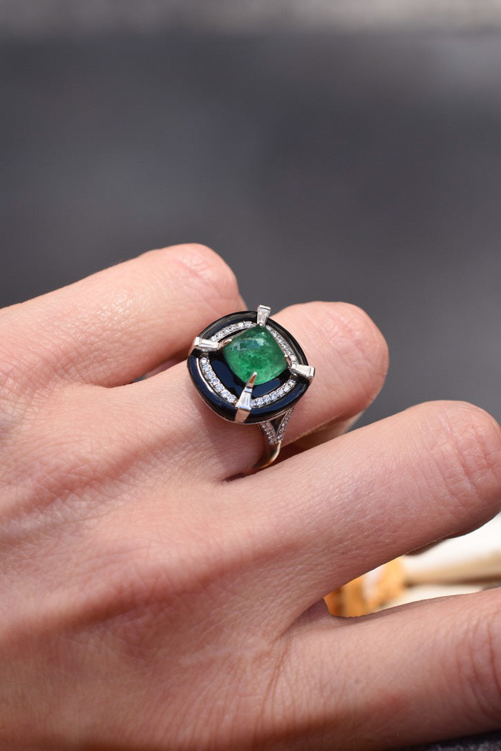 Vintage 2.50ct Emerald, Onyx and Diamond Ring in 18k White Gold