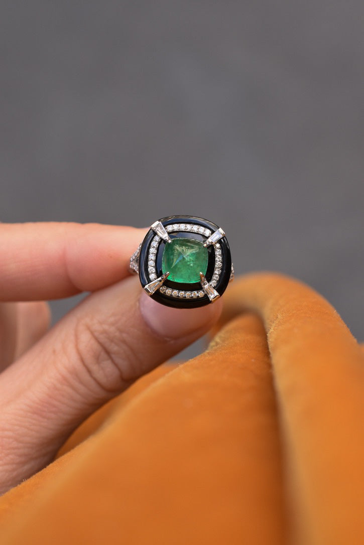 Vintage 2.50ct Emerald, Onyx and Diamond Ring in 18k White Gold