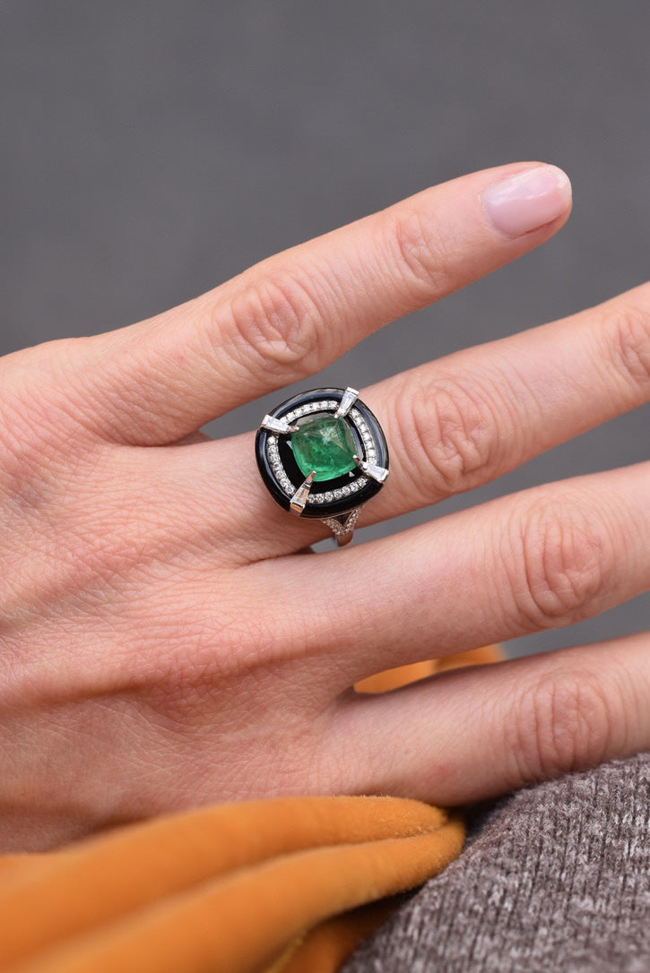 Vintage 2.50ct Emerald, Onyx and Diamond Ring in 18k White Gold