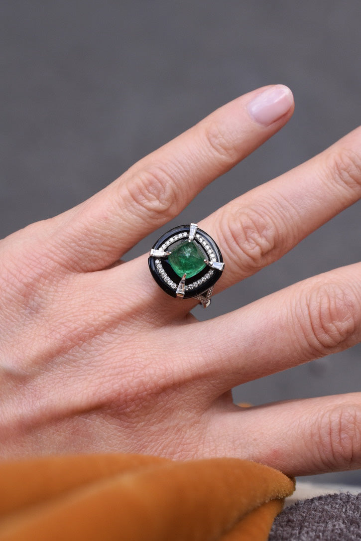 Vintage 2.50ct Emerald, Onyx and Diamond Ring in 18k White Gold
