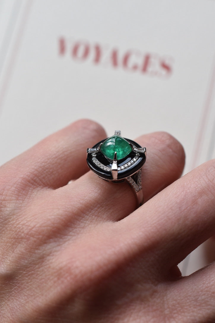 Vintage 2.50ct Emerald, Onyx and Diamond Ring in 18k White Gold