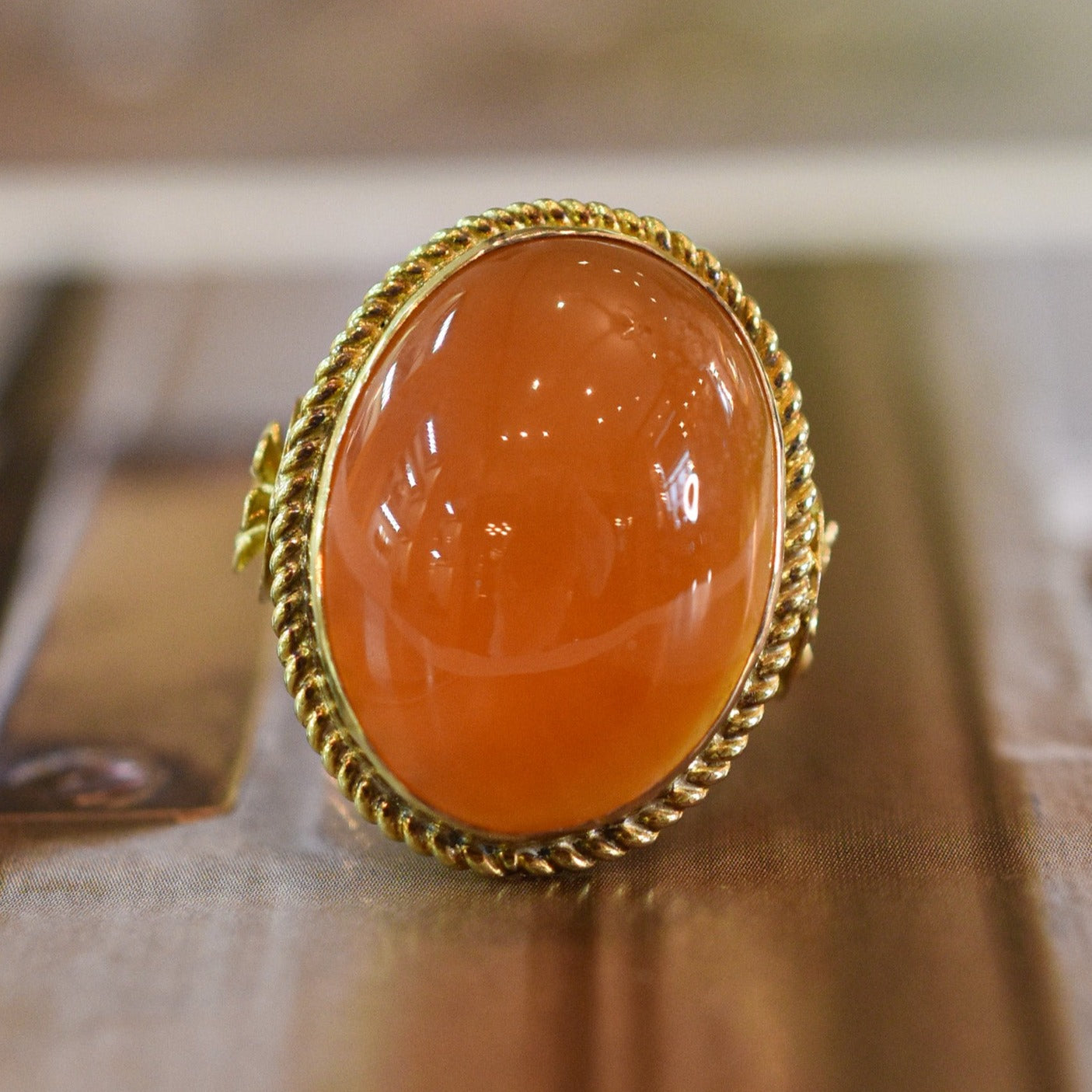 Vintage Italian 18K Gold Carnelian Ring with Floral Details