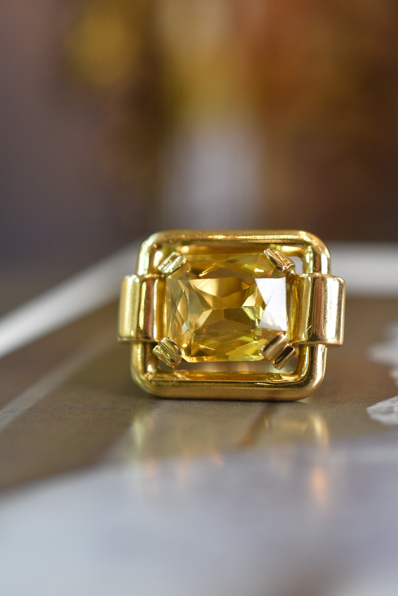 1940s French Retro Citrine Tank Ring in 18k Yellow Gold