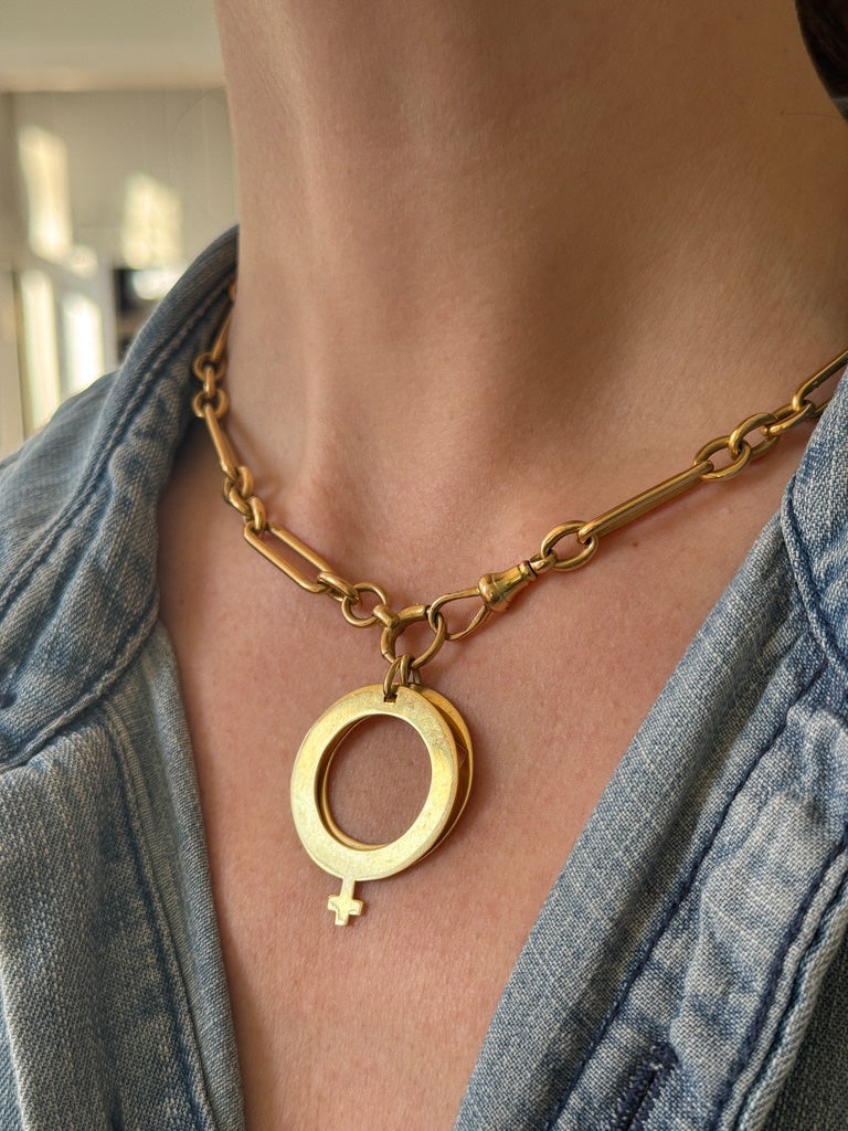 Arthus Bertrand 18k Yellow Gold Pendants – Female & Male Symbols, Openwork Circular Design