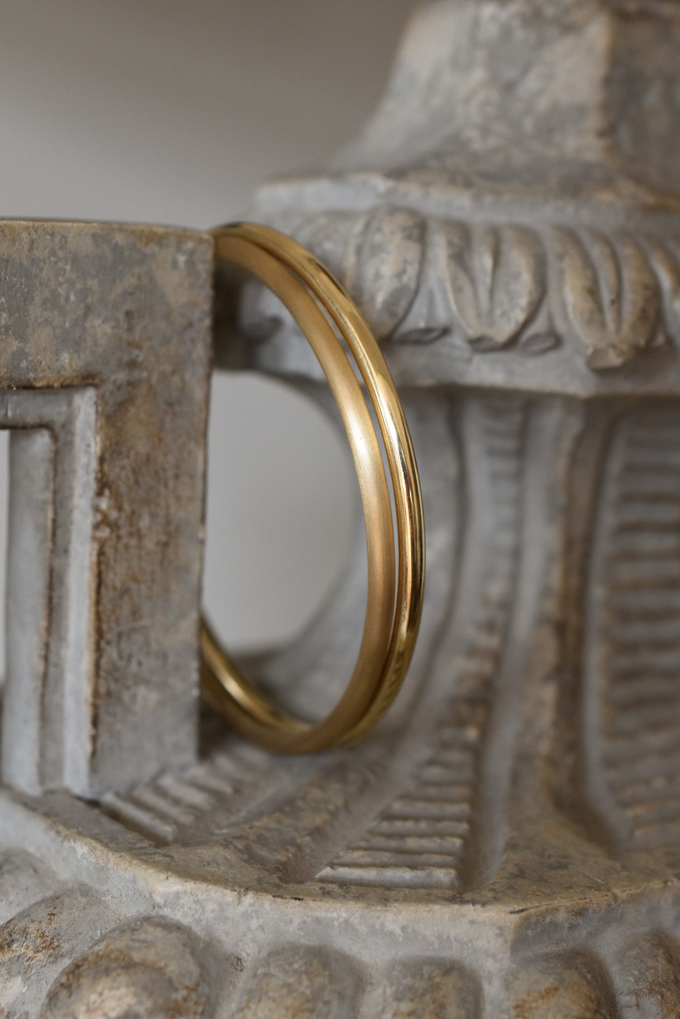 Classic Handmade Solid 18K Yellow Gold  Bangle (16 grams)