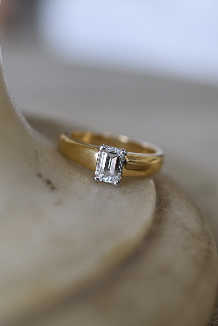 Vintage Natural 0.50ct F-G VS Emerald cut Diamond Solitaire Engagement Ring in 18k Yellow Gold