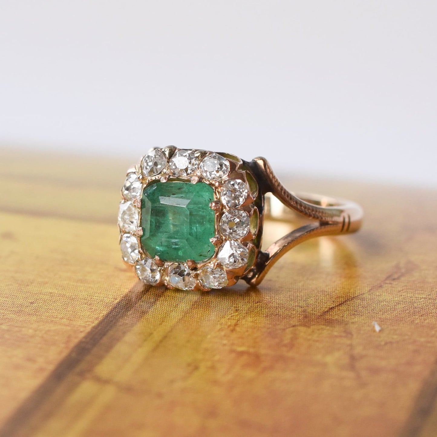 Vintage Emerald and Diamond Cluster Engagement Ring in 18ct 18k Yellow Gold