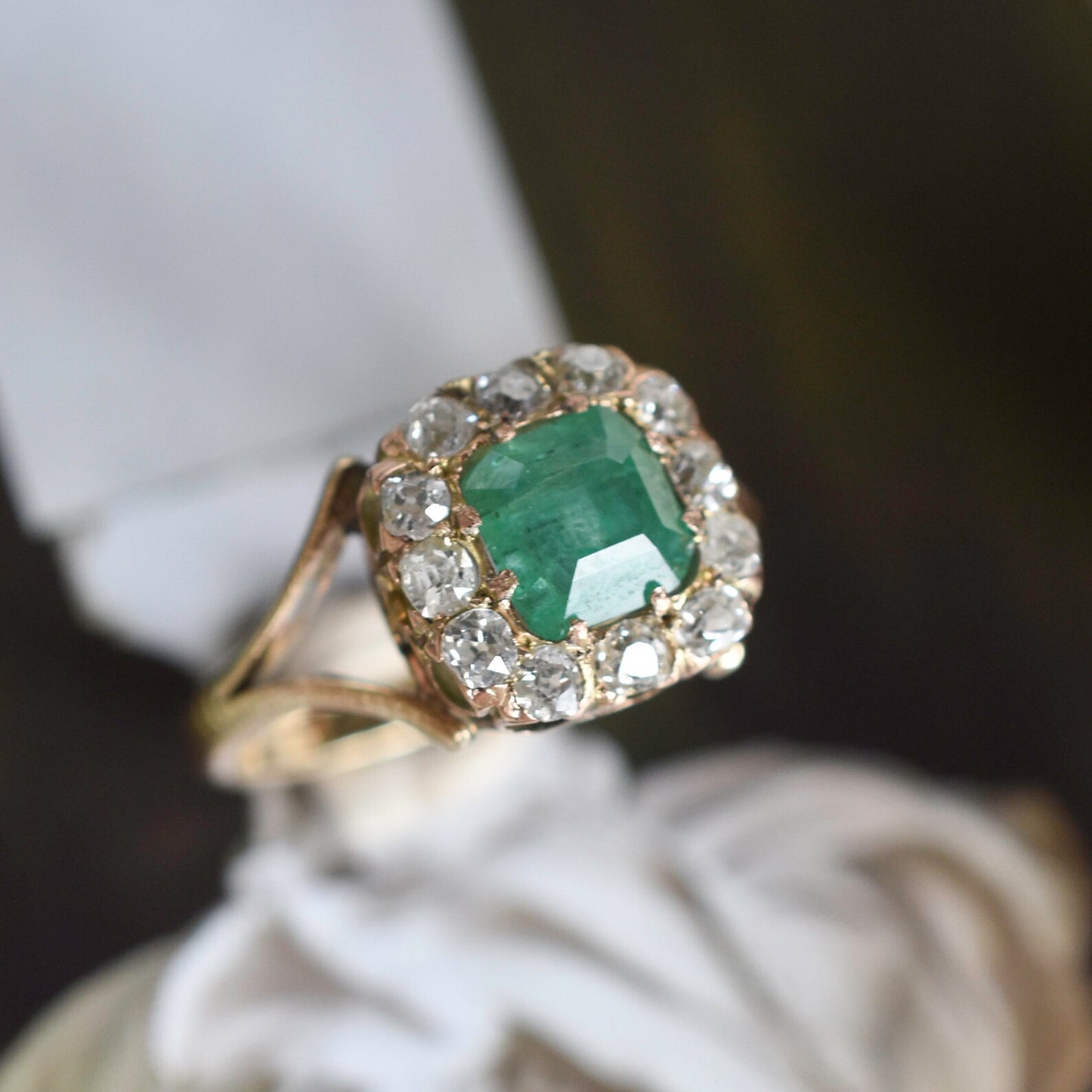 Vintage Emerald and Diamond Cluster Engagement Ring in 18ct 18k Yellow Gold