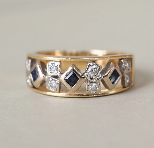 Vintage 18ct Gold Sapphire and Diamond Pinky Ring