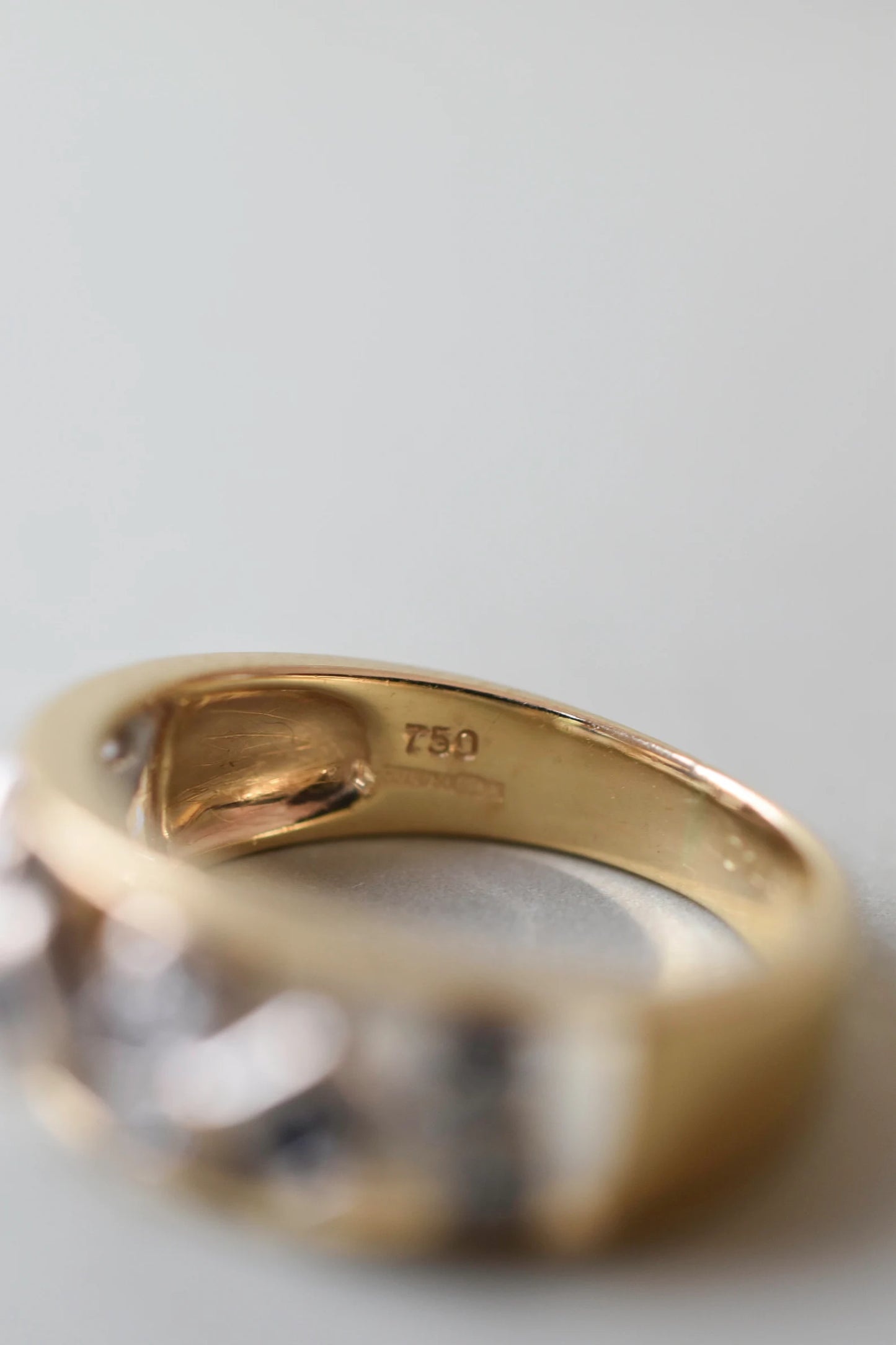 Vintage 18ct Gold Sapphire and Diamond Pinky Ring